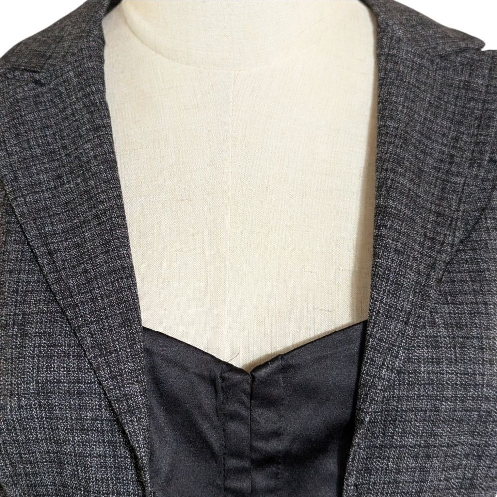 Stooshy Y2K Black and Gray Tailored Vest Top - Picture 2 of 6